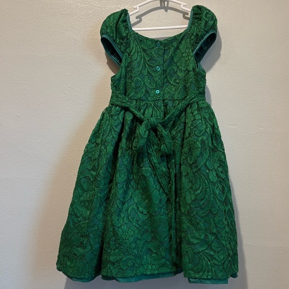 Laura Ashley London Girls 5 Green Lace Dress with Puff Sleeves - Picture 8 of 12
